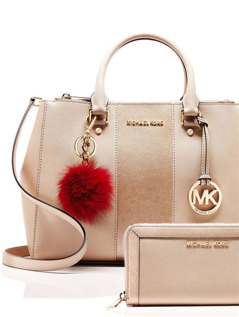 michael kors bag price in kuwait